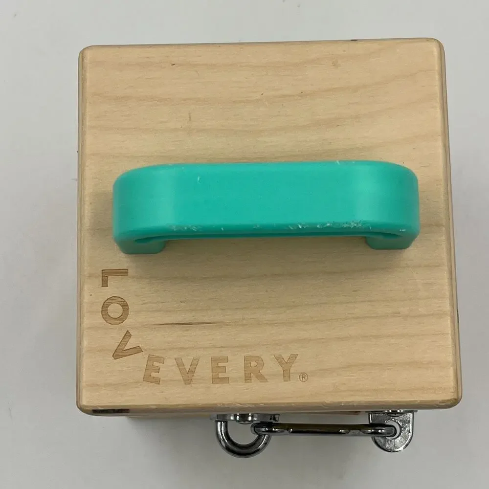 Lovevery Lock / Latch Wooden Box Development The Realist Play Kit 19-21 months